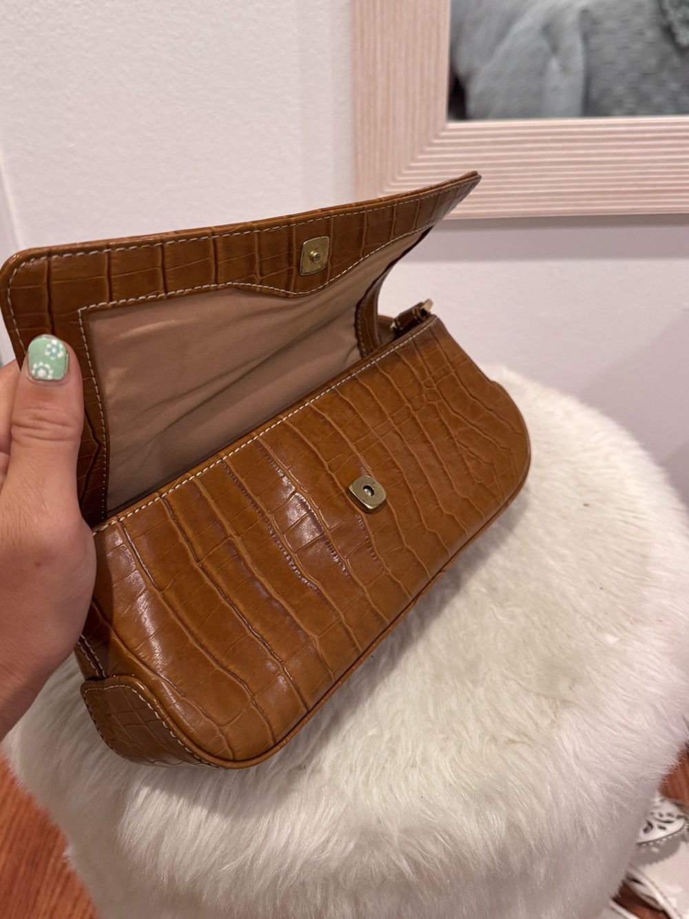 Liz Claiborne Croc-Embossed Shoulder Bag - Picture 7 of 8